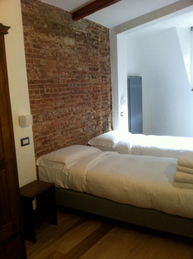 L'Auberge De L'Eclipse Brussel Buitenkant foto